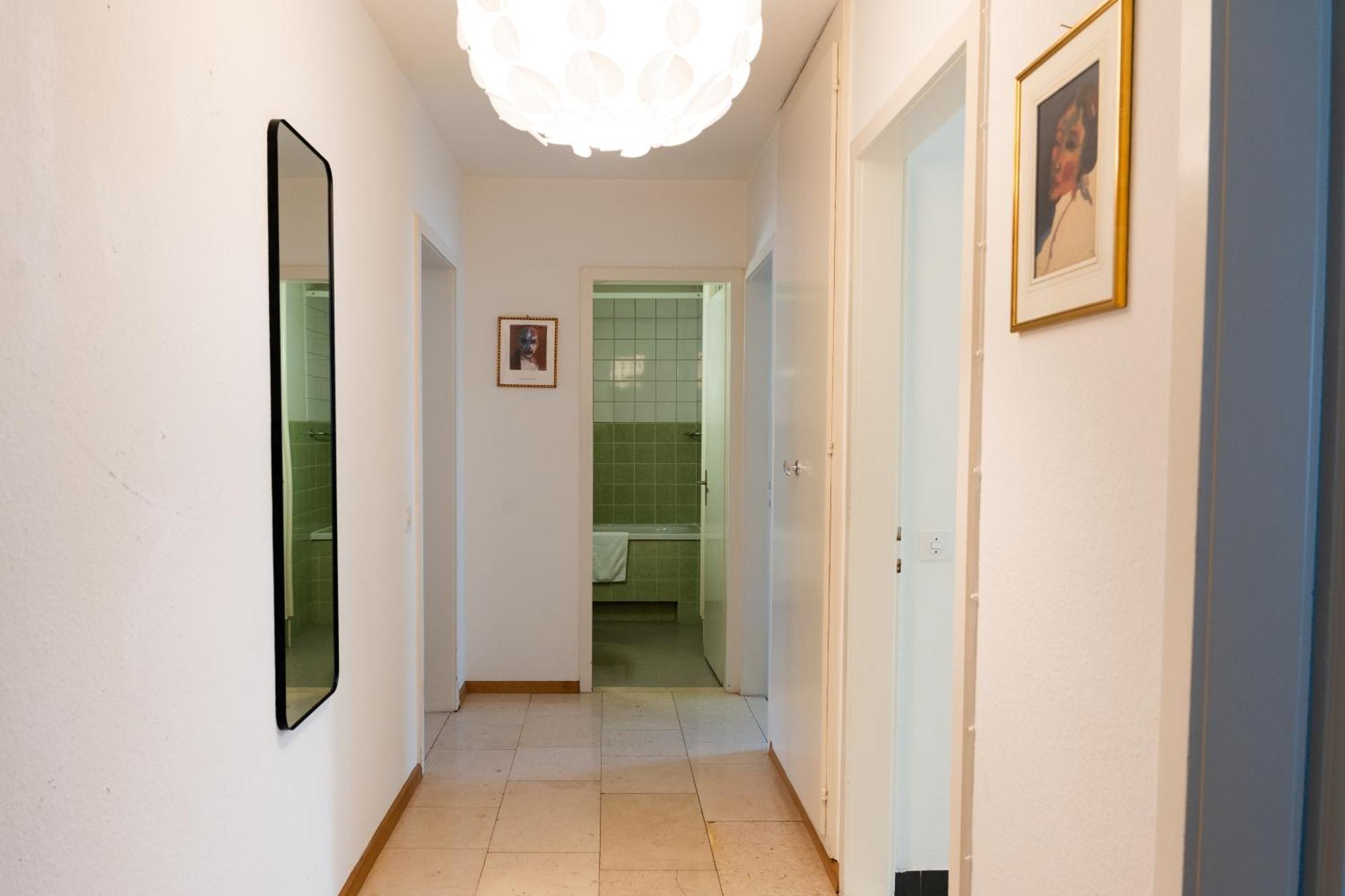 Gemuetliche Grosse Wohnung Naehe Uni Bazylea Zewnętrze zdjęcie